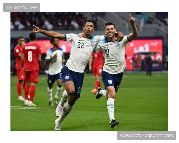 曼城训练课重点演练肋部小组配合，应对诺丁汉森林密集防守