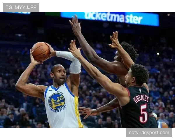 霍福德末节三分四连击，勇士老将关键表现助球队保留晋级希望